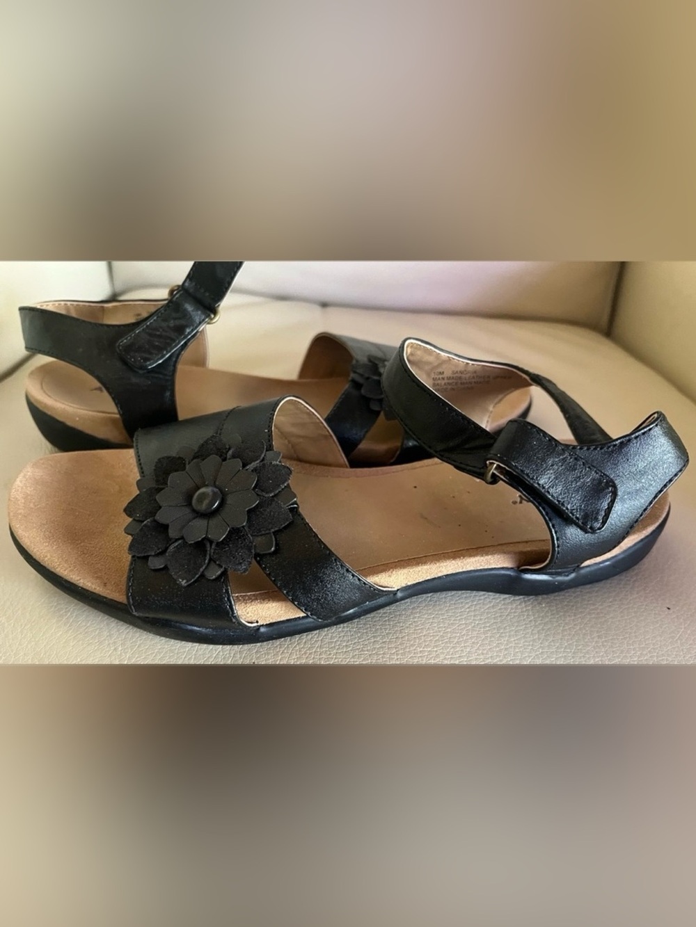 Sangria Black Floral Comfort Sandals | Size 10 | New